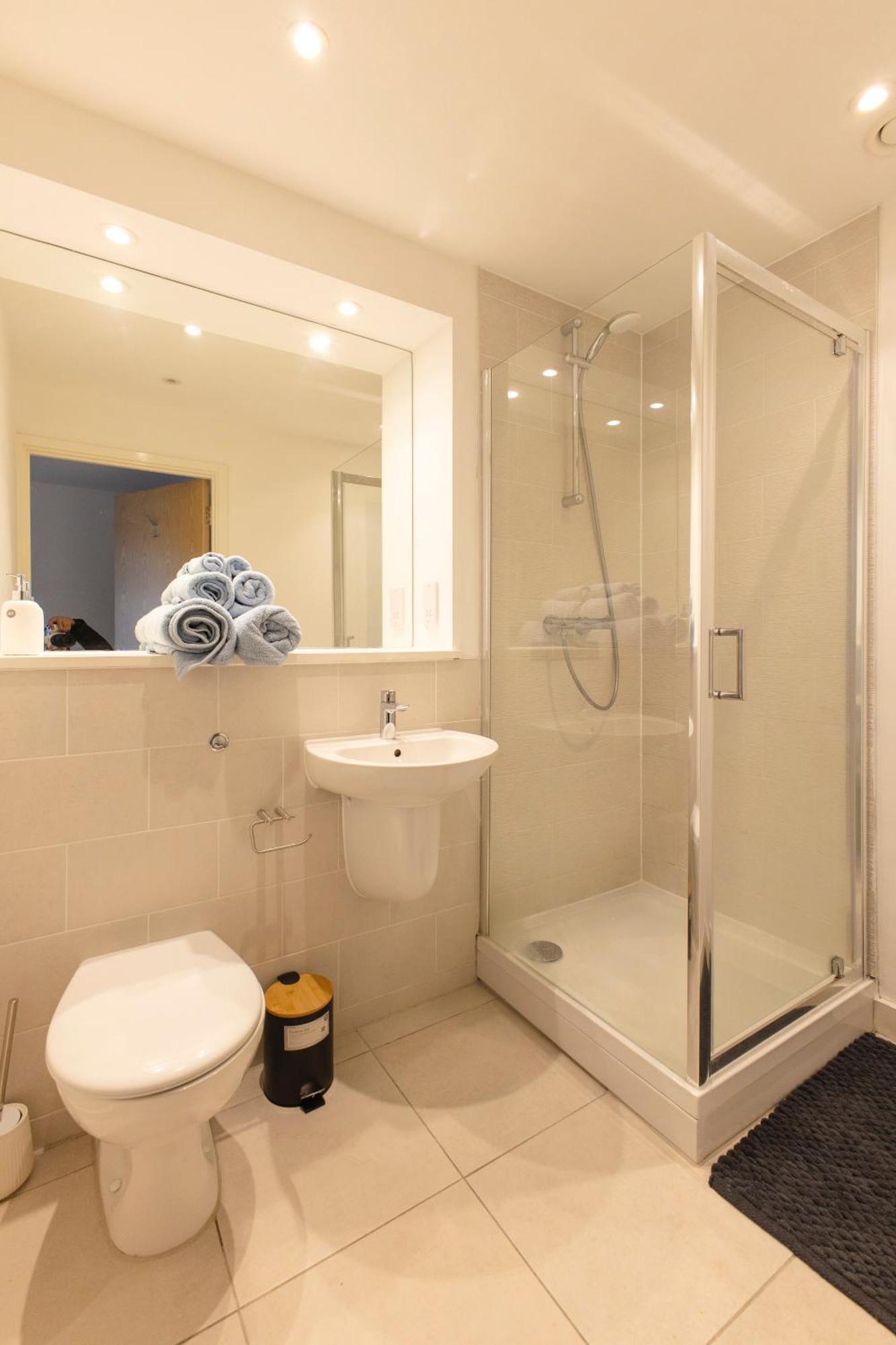 Quayside Penthouse 2 Bedroom Ensuite Near Media City & Manchester United Екстериор снимка